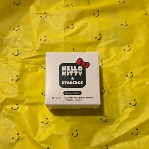 Hello Kitty Starface Big Compact